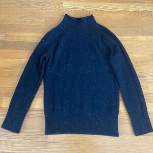 NWOT Women's Theory sz M Black & Ivory Speckled 100% Cashmere Sweater